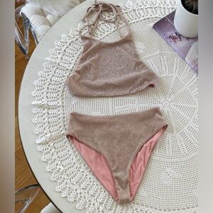 Beach Riot shimmering swim set